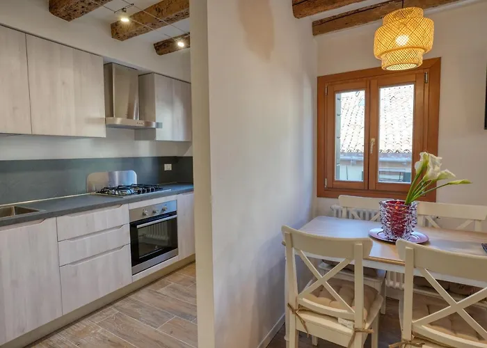Ecco Suites Apartments